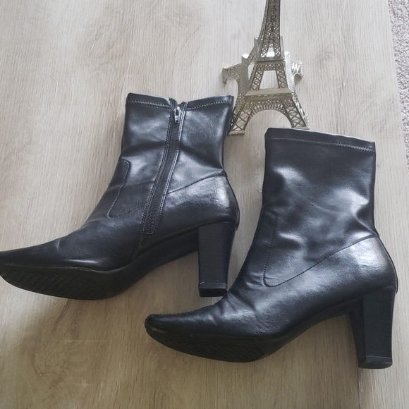 AEROSOLES Shoes - Aerosoles calf length boots